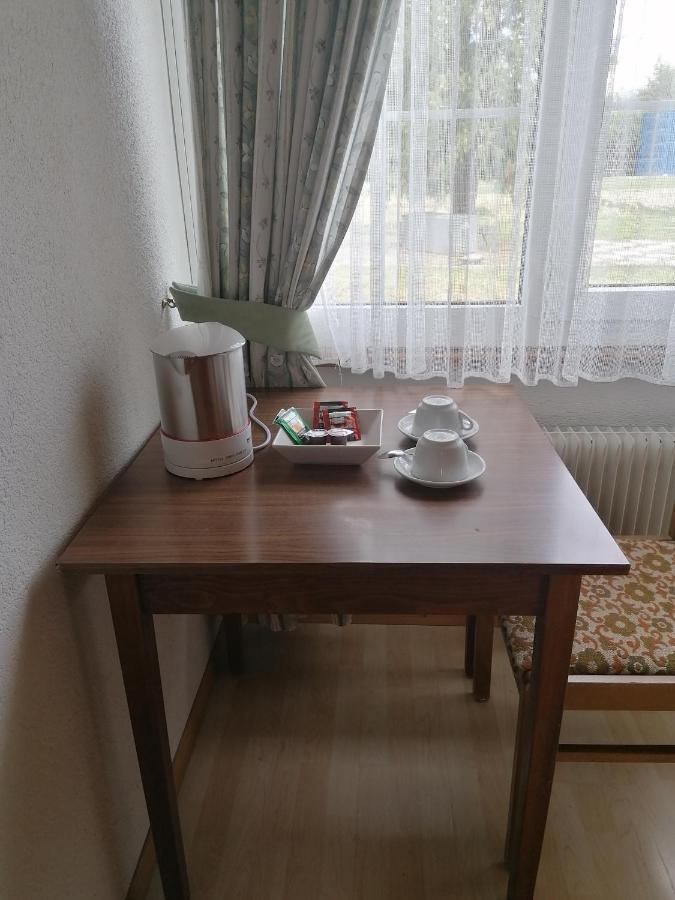 Simplonblick - Self Check-In Motel Raron Eksteriør billede